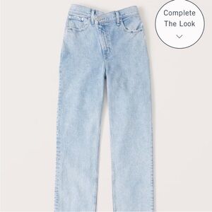 Abercrombie & Fitch 90s straight leg Ulta high rise crossover waist light wash